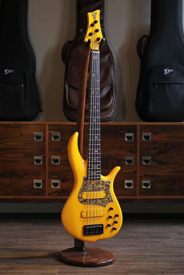 F Bass BN5 Solid Taxi Yellow