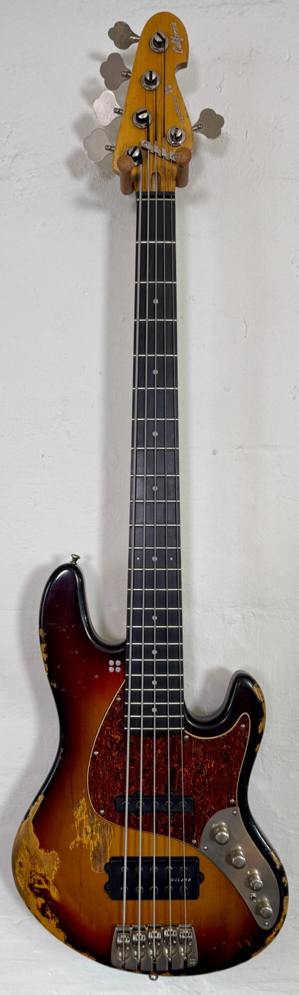 Sandberg TM5 3-Tone Sunburst Masterpiece