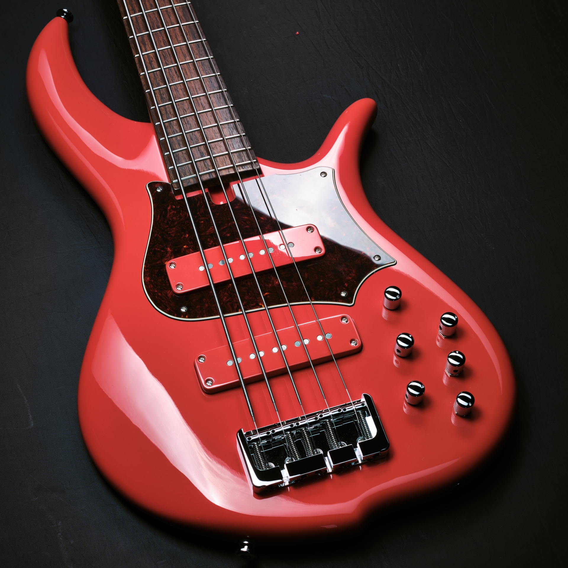 F Bass BN5 Fiesta Red | Bass Buddha