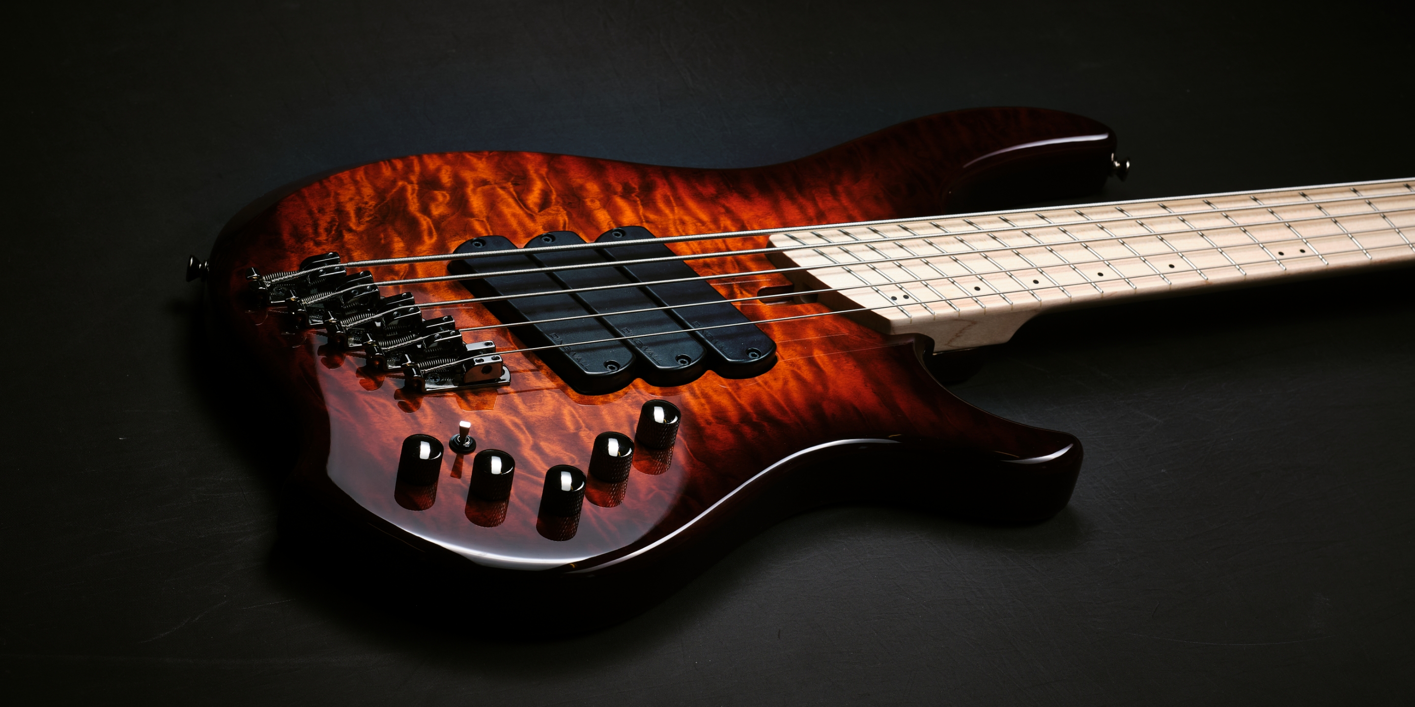 Dingwall Combustion 5 Quilted Maple Vintage Burst