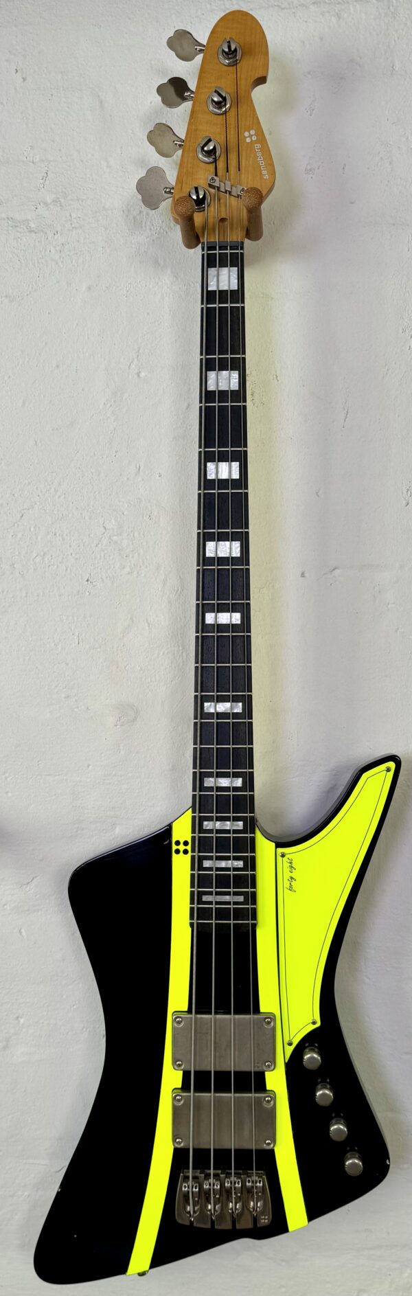 Sandberg Forty Eight 4 Soft Aged Black with Yellow Neon Stripes