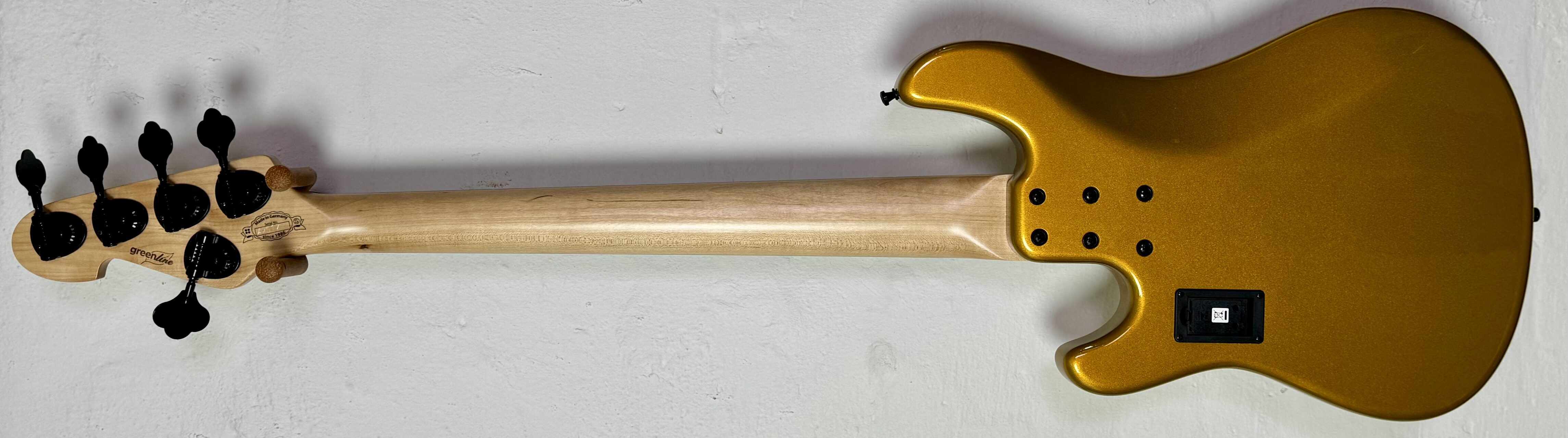 Sandberg VM5 Gold Green Line