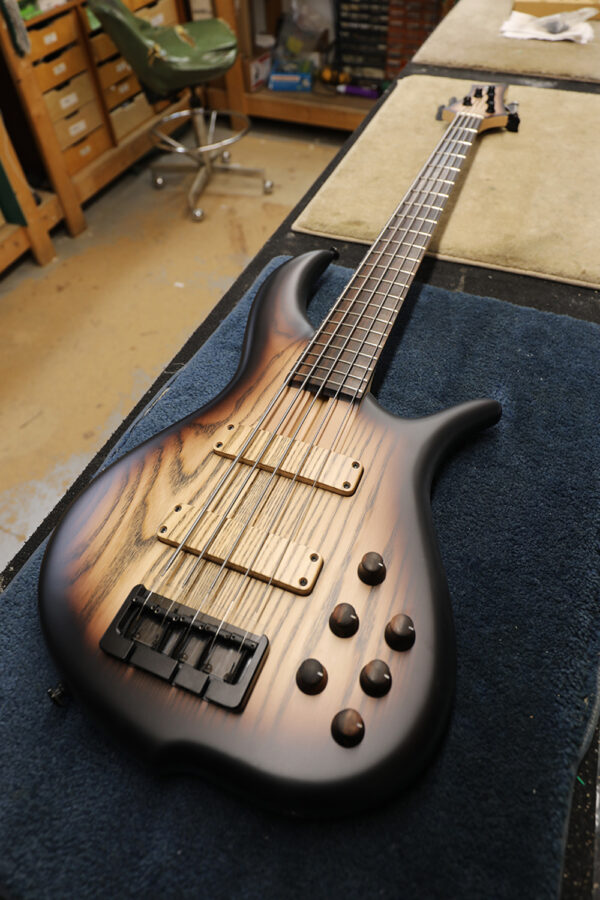 F Bass BN5 Matte Brown Burst