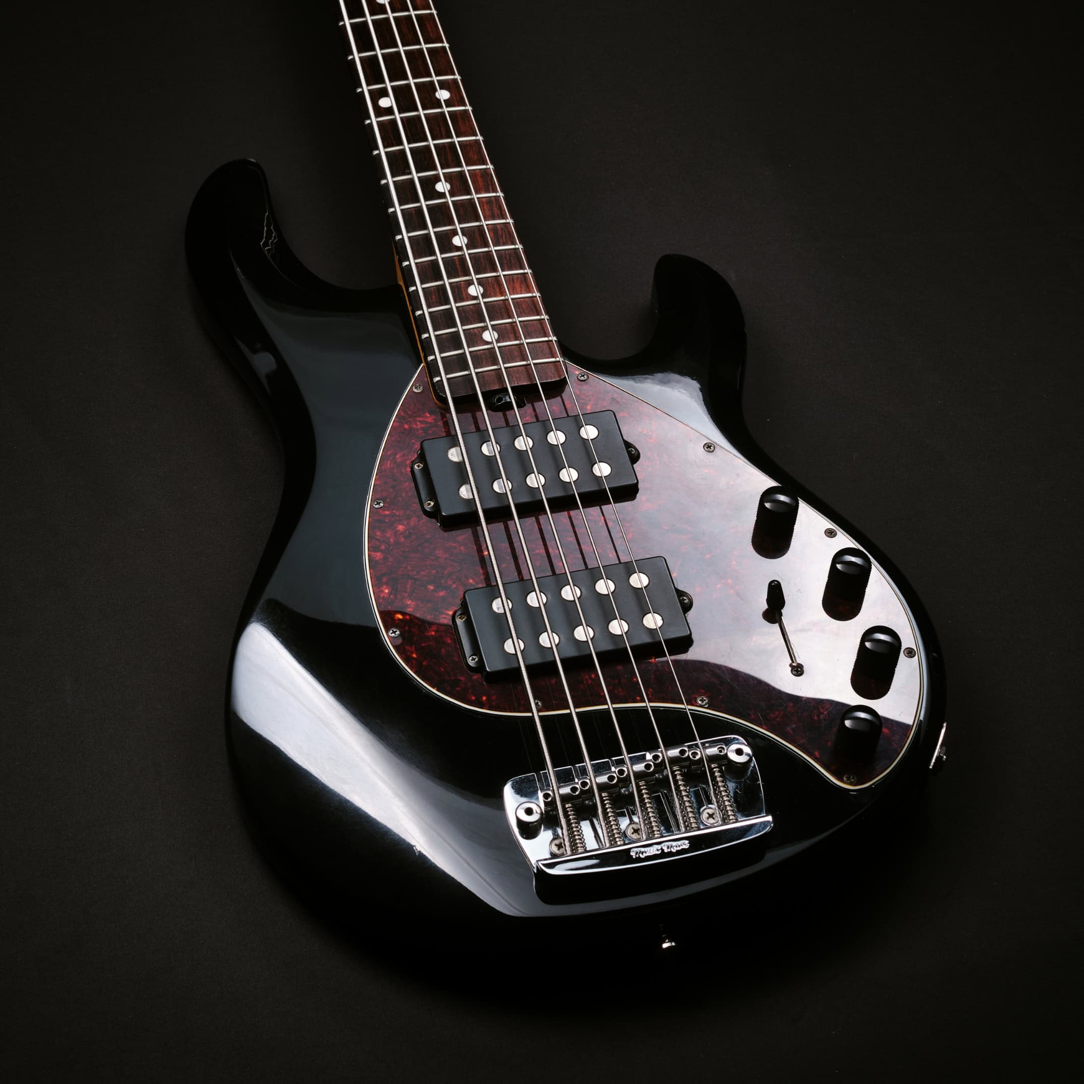 Pre-owned Musicman StingRay HH 5 Black 2007 (1)