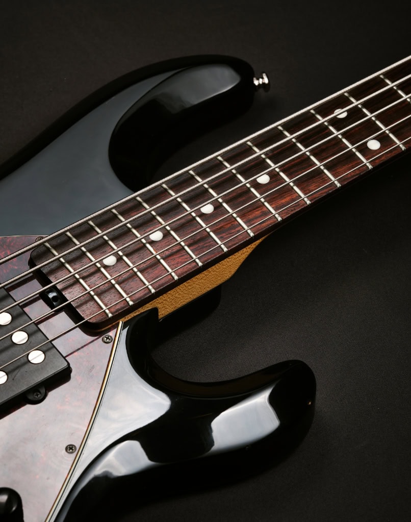 Pre-owned Musicman StingRay HH 5 Black 2007 (4)