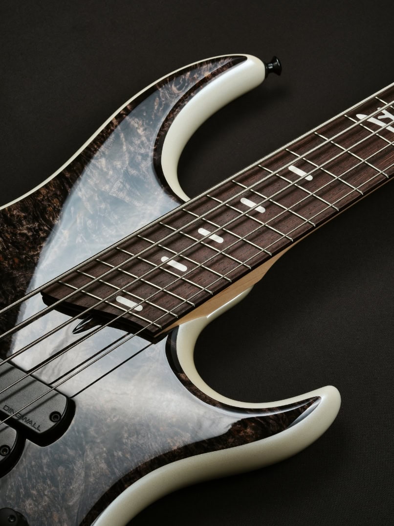 Dingwall Z3-5 Charcoal Burled Maple Top (4)