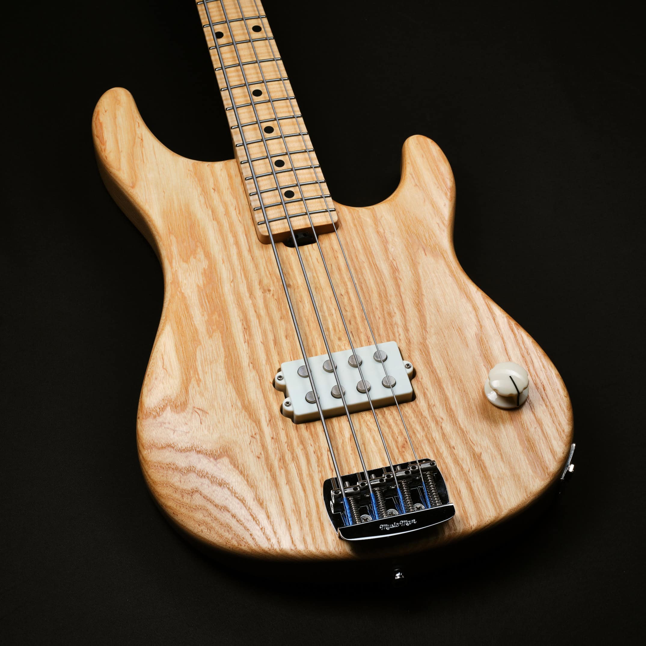 Pre-owned Musicman Joe Dart Signature Bass Limited Edition #15 of 50 2019 (1)