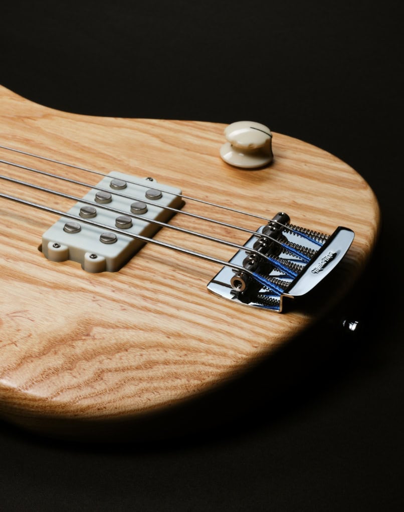 Pre-owned Musicman Joe Dart Signature Bass Limited Edition #15 of 50 2019 (5)