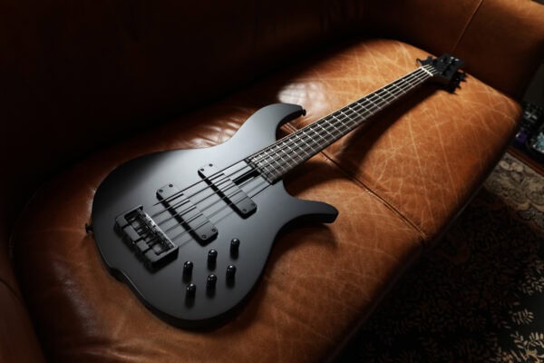 F Bass BN5 Matte Black