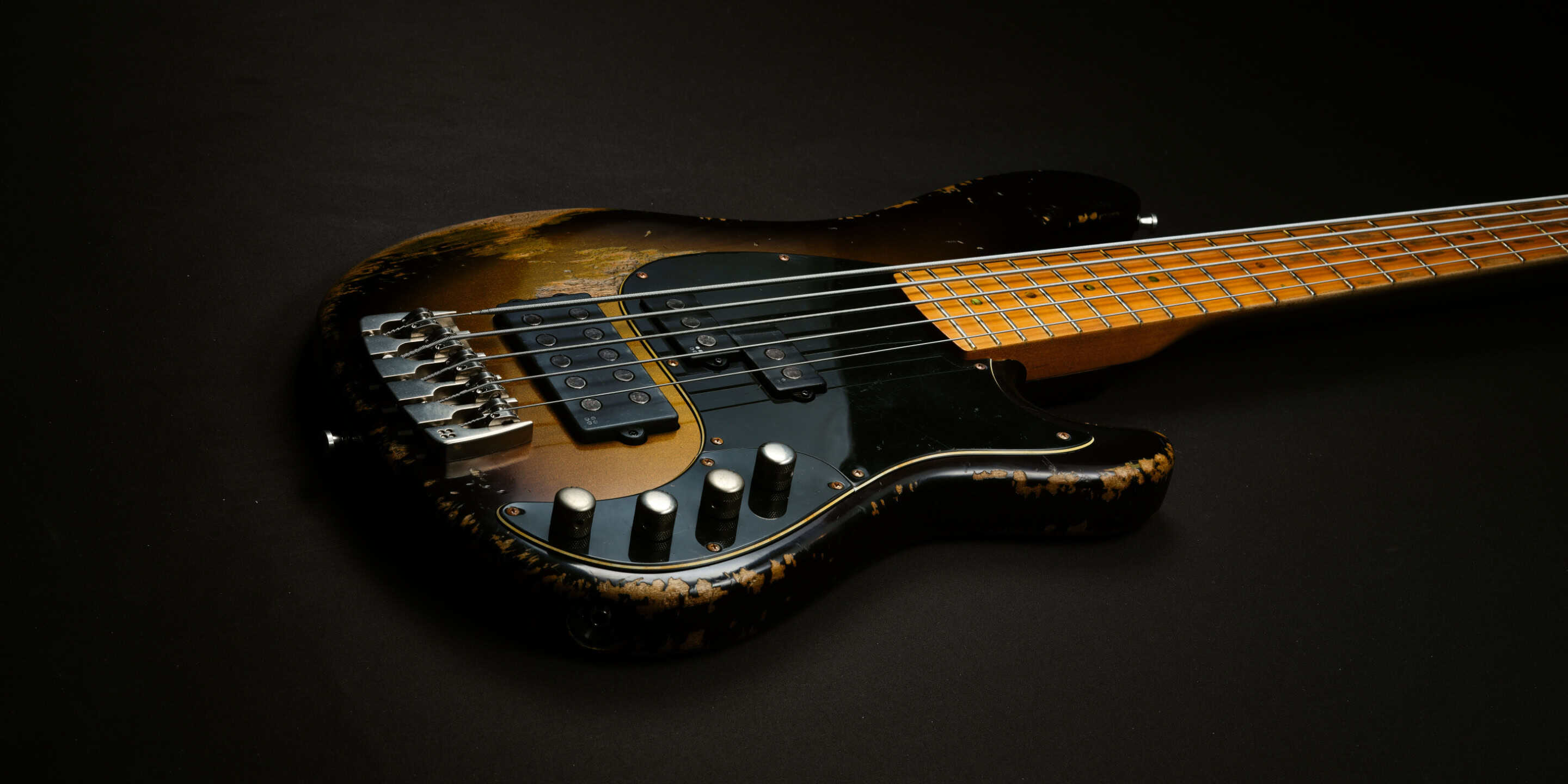 Sandberg VM5 Gold Burst Masterpiece banner