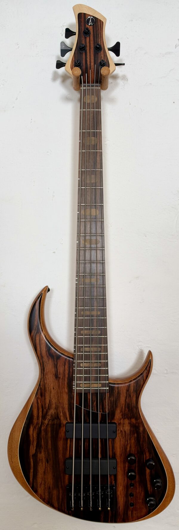 Meridian Guitars Aural 5 Amara Ebony